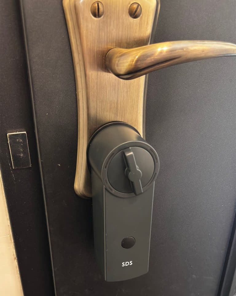 sds-gray-lock-dark-door-home